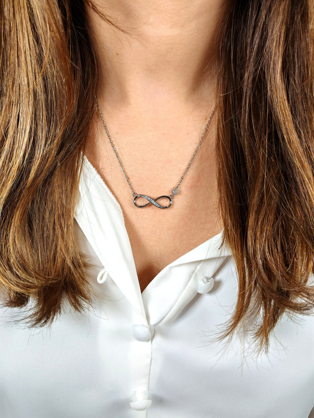 Collana Infinito Elegance con Zirconi Luminosi