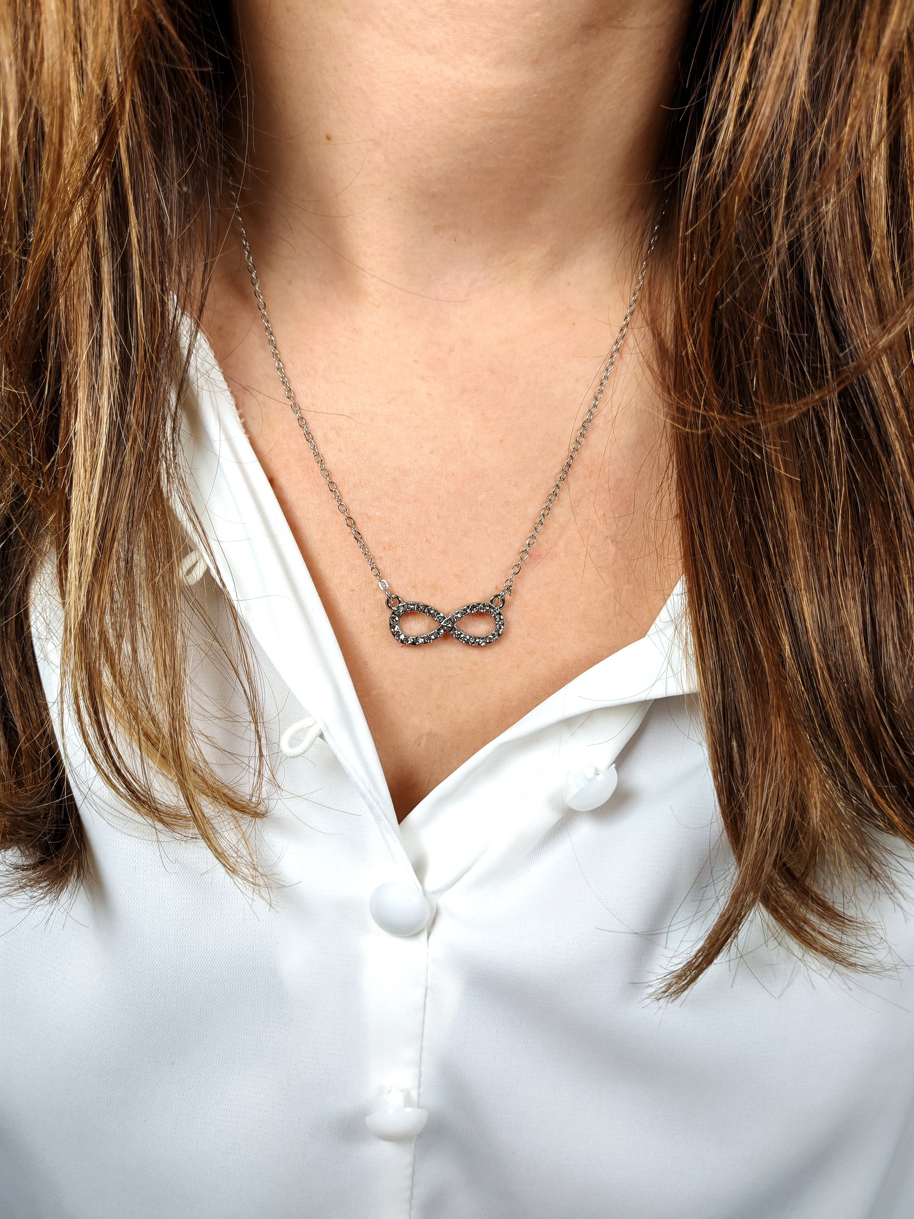 Collana Infinito Brillante – Un Legame senza fine