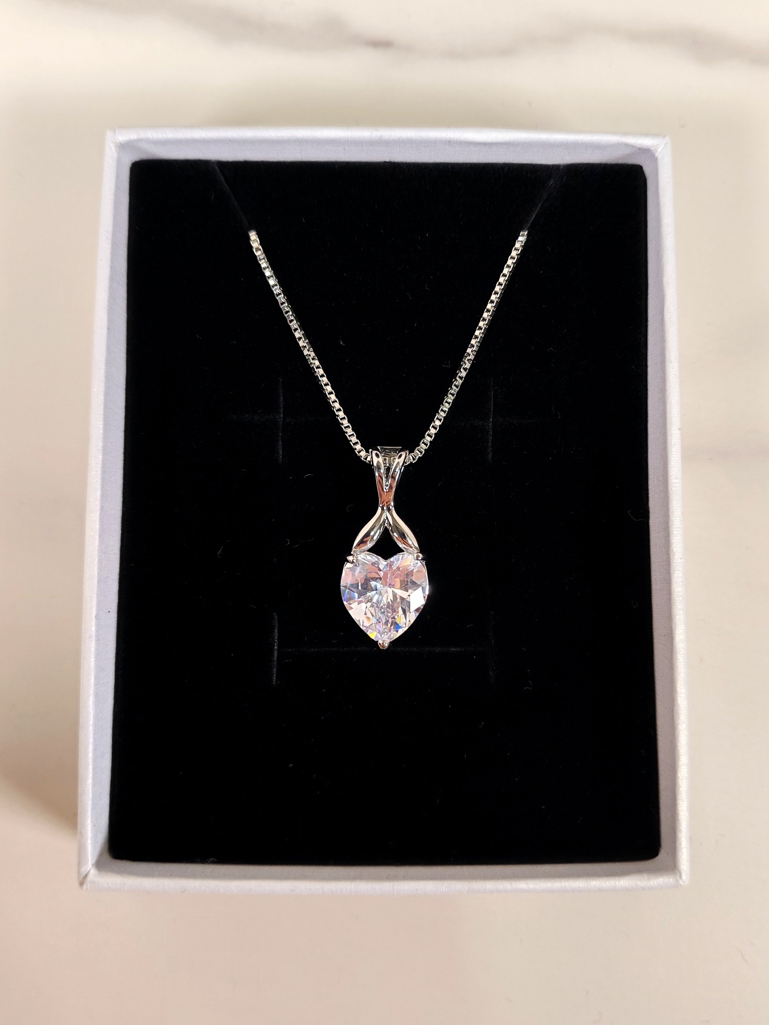 Collana Luce del Cuore con Pendente Zircone Brillante