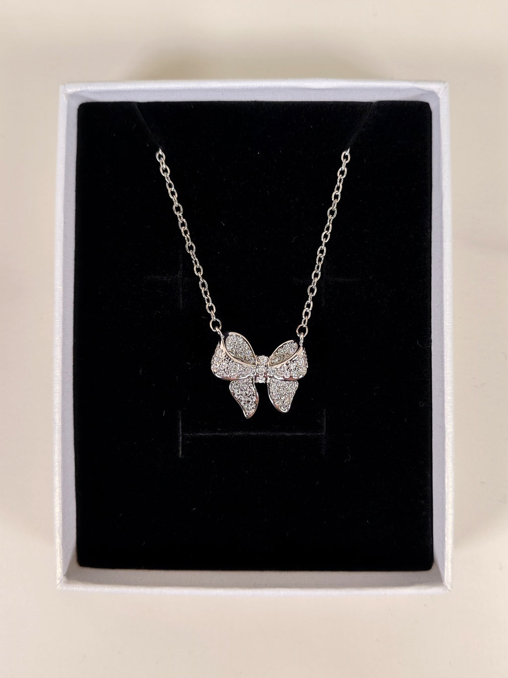 Collana Silver con Ciondolo Fiocco di Luce e Pavé di Zirconi