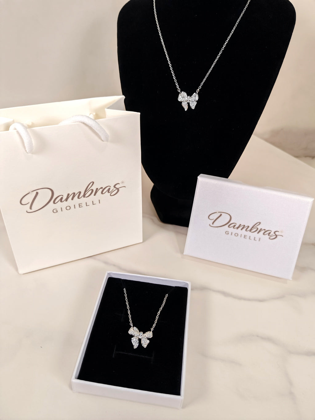 Collana Silver con Ciondolo Fiocco di Luce e Pavé di Zirconi