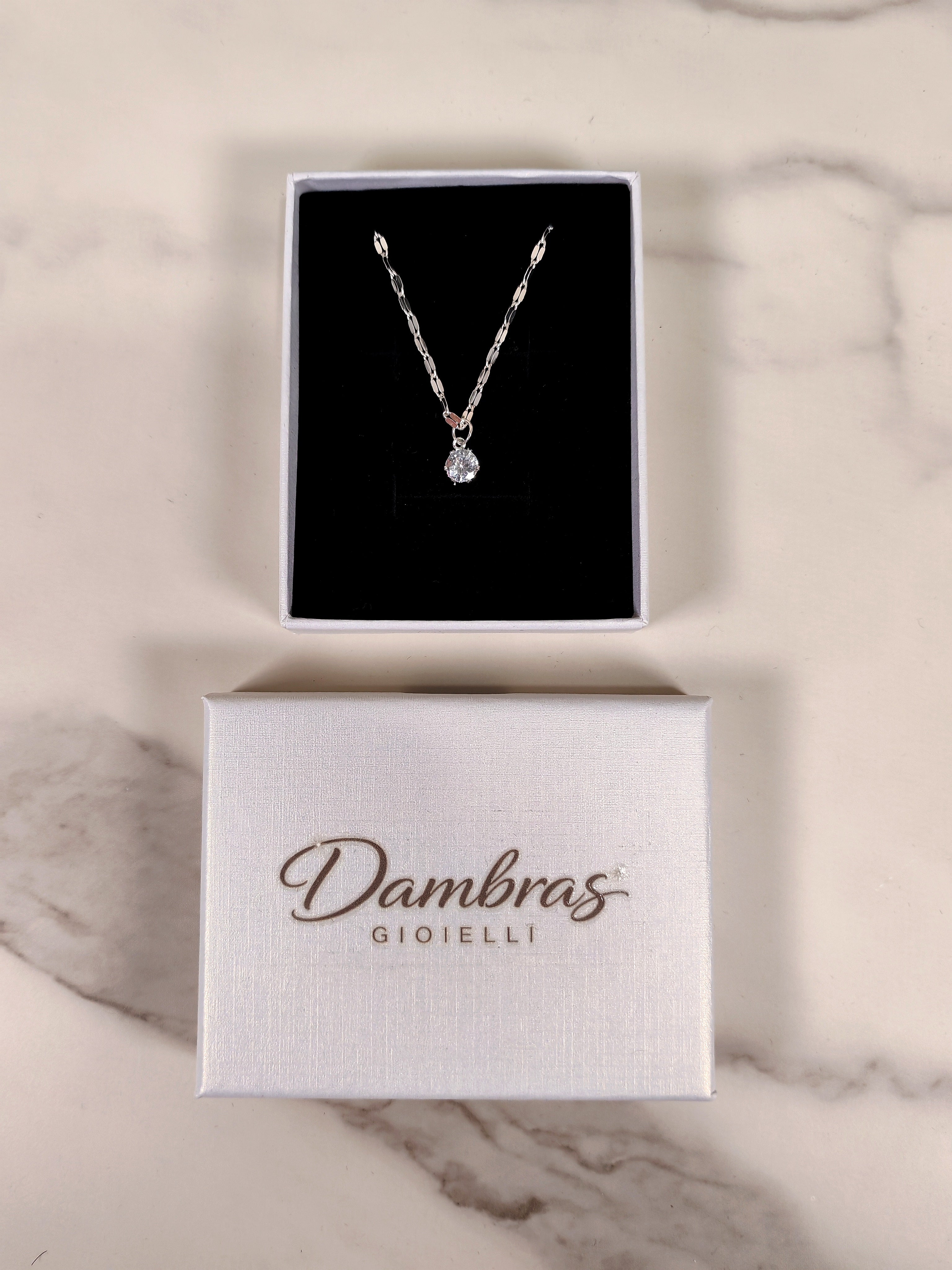 Collana Punto Luce con Zircone Solitario e Catena a Maglie Decorative