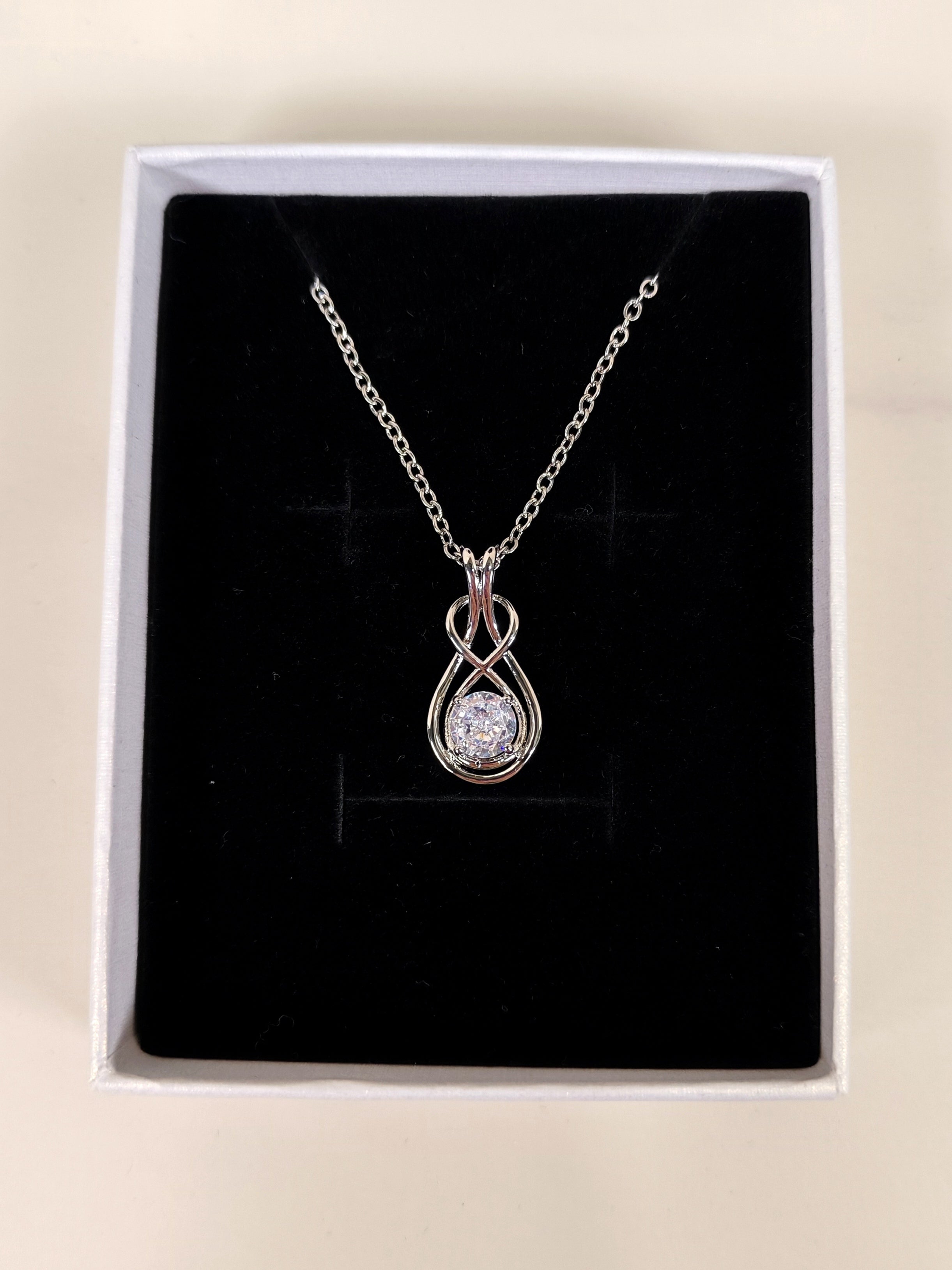 Collana Goccia Intreccio di Luce