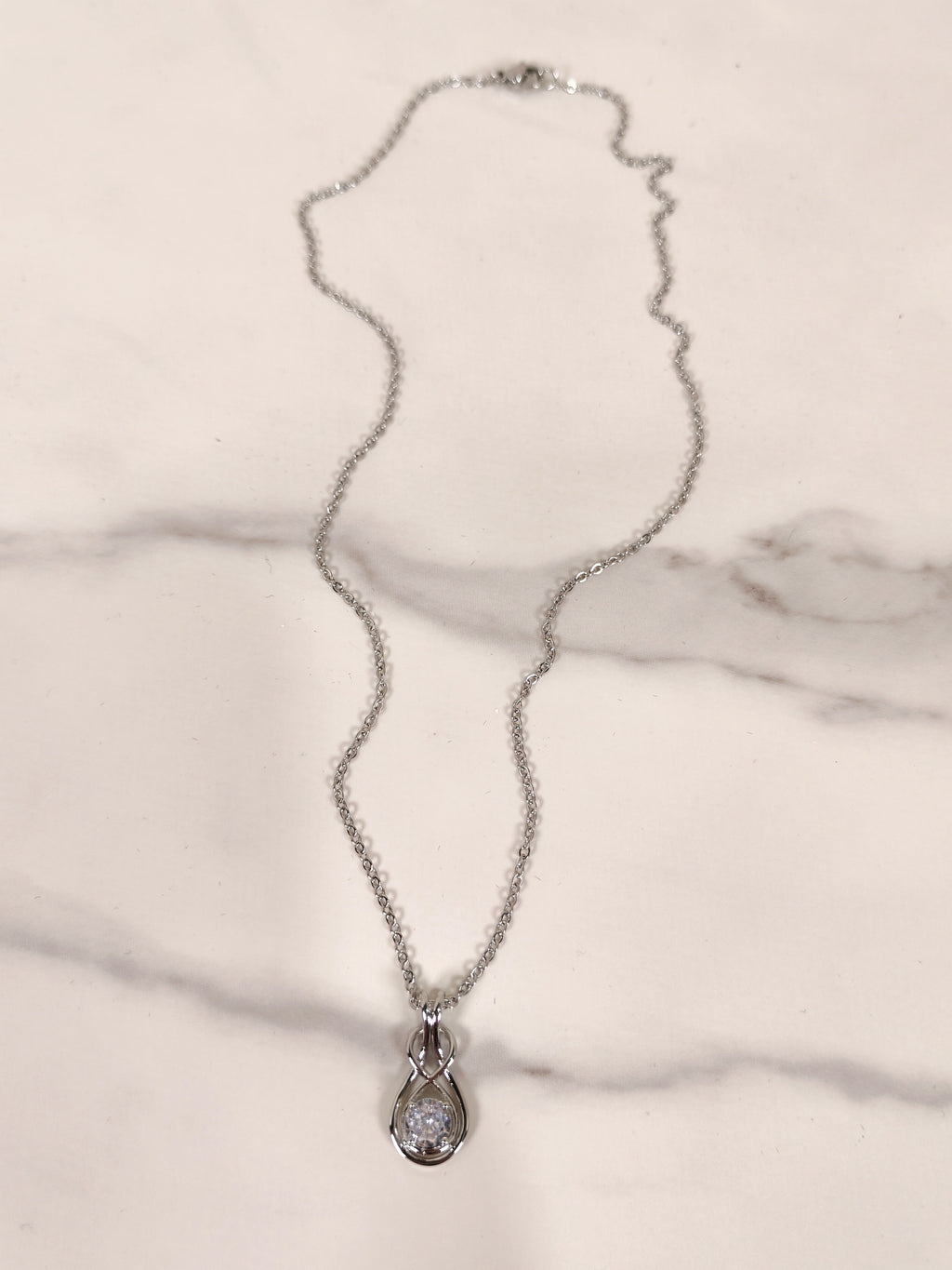 Collana Goccia Intreccio di Luce