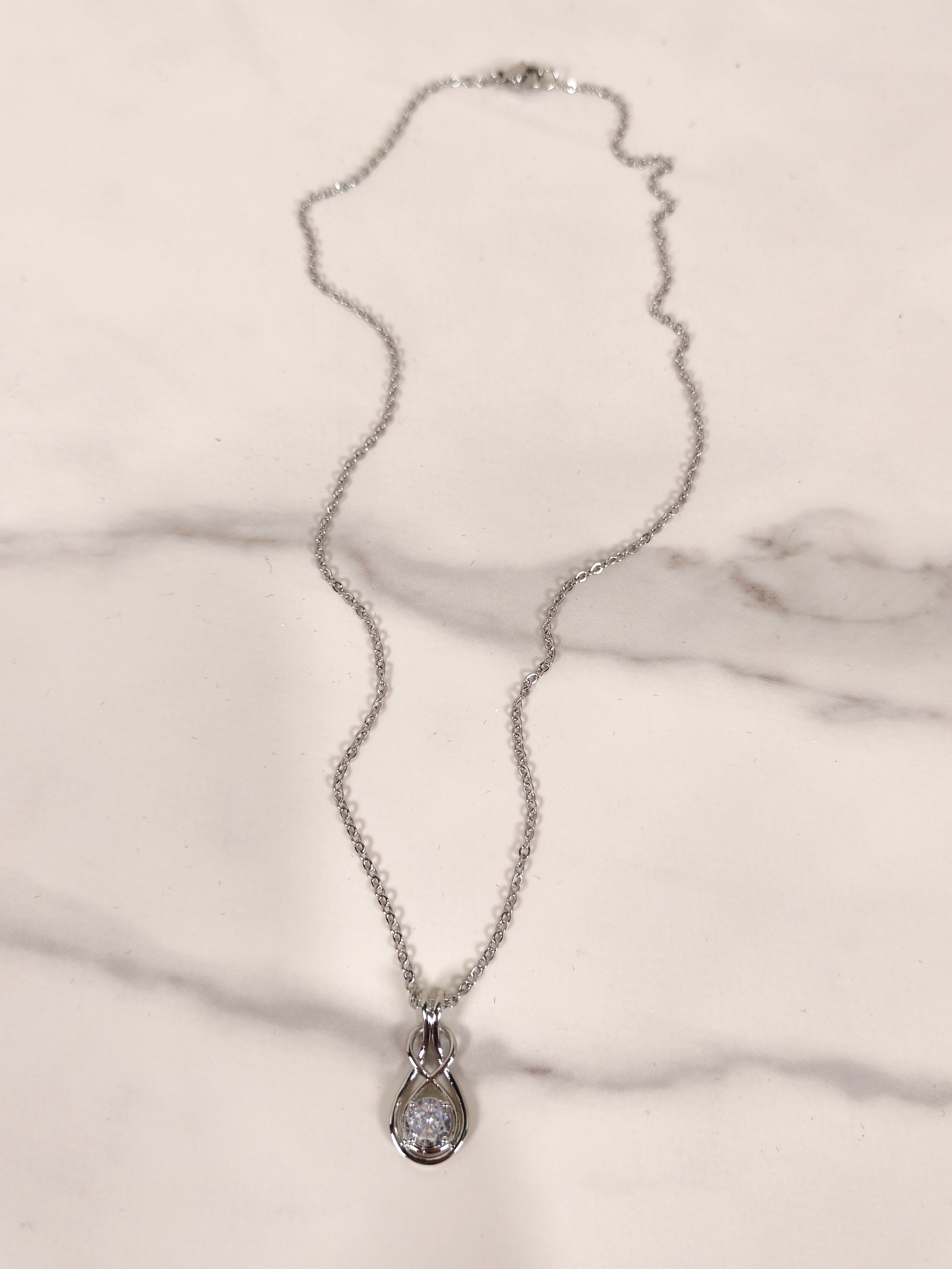 Collana Goccia Intreccio di Luce