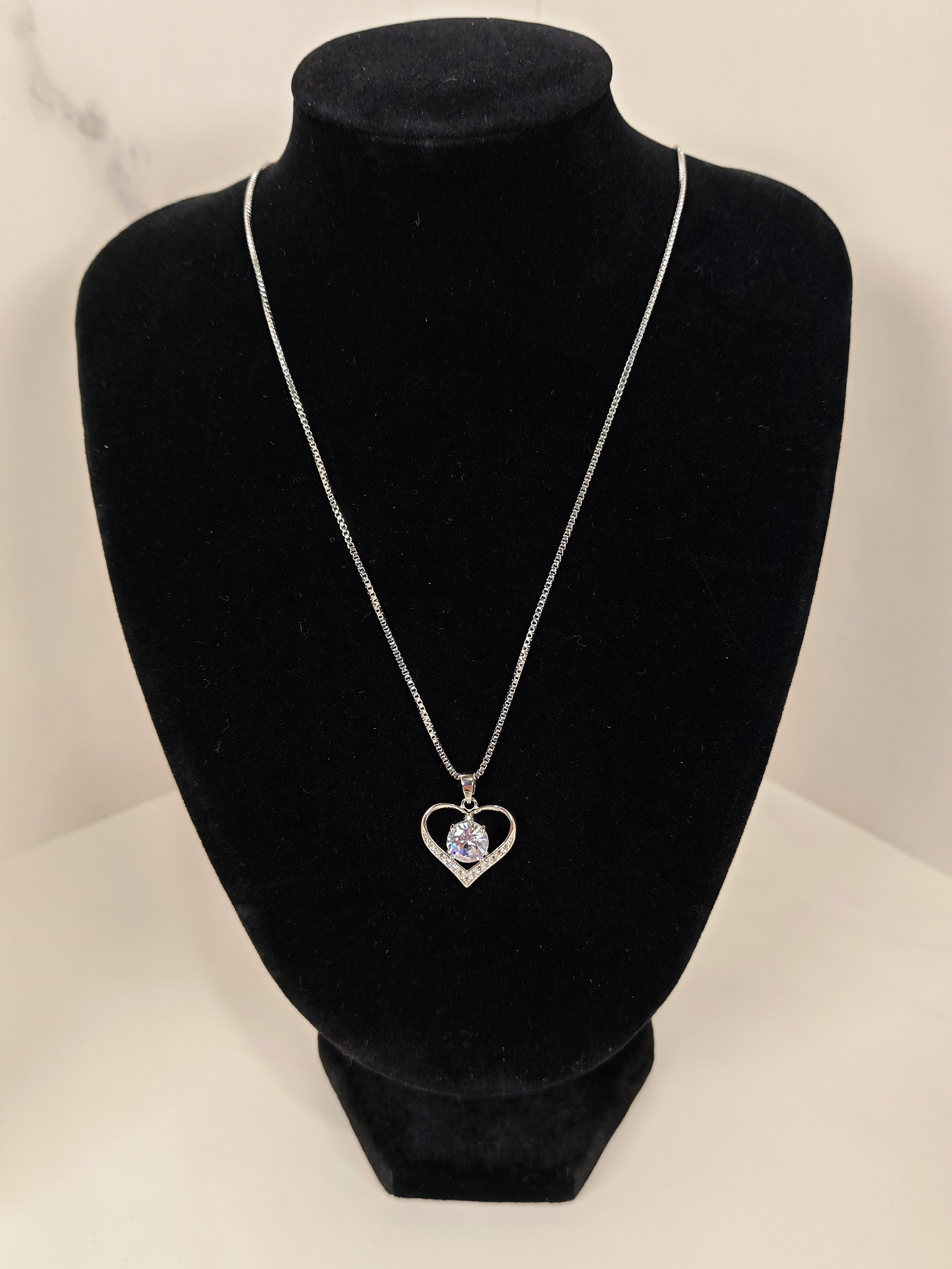 Collana Cuore Luminoso con Zircone Centrale