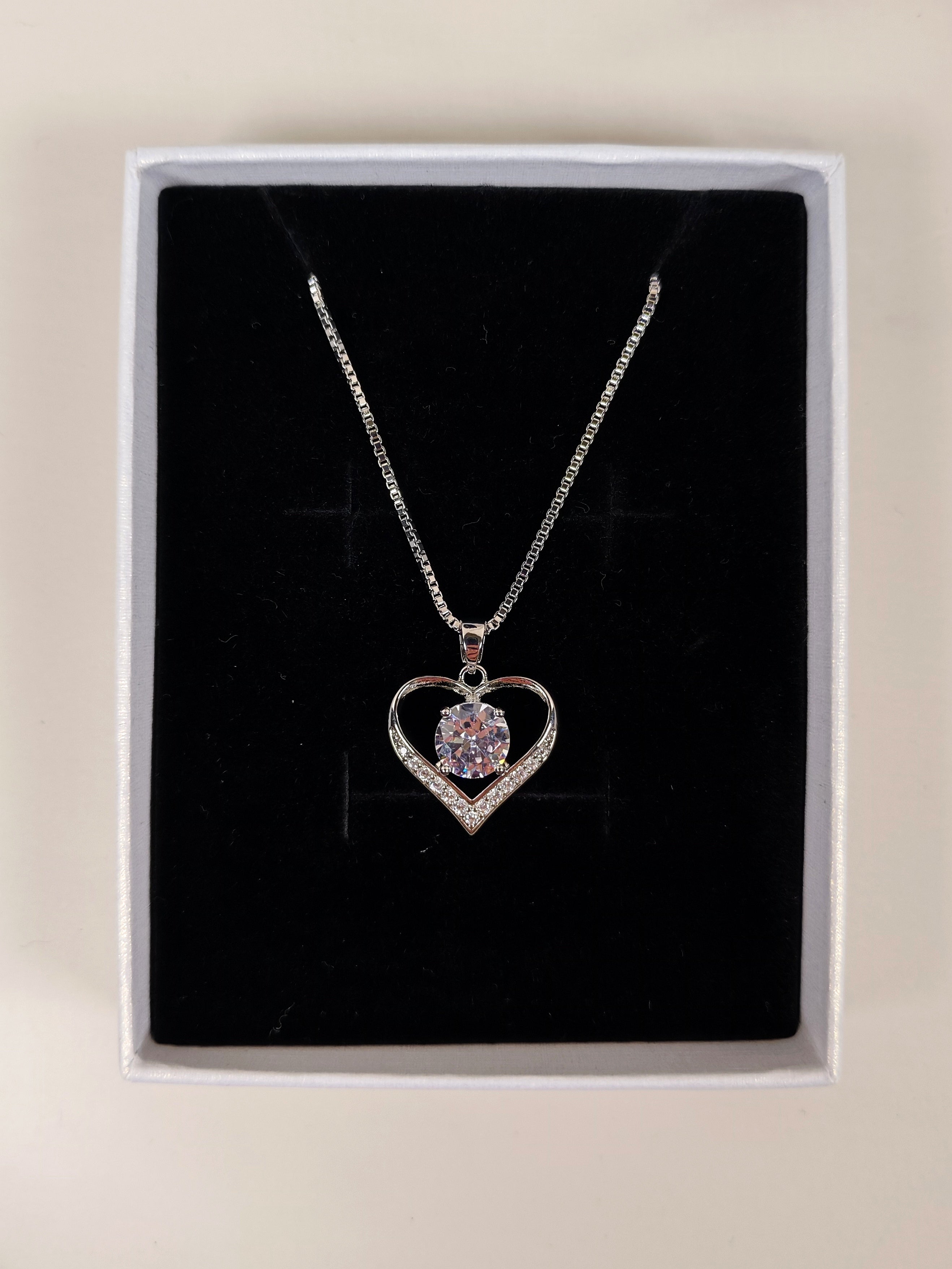 Collana Cuore Luminoso con Zircone Centrale