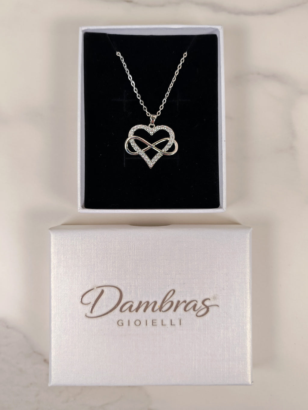 Collana Abbraccio Luminoso  Infinito con Cuore e Zirconi