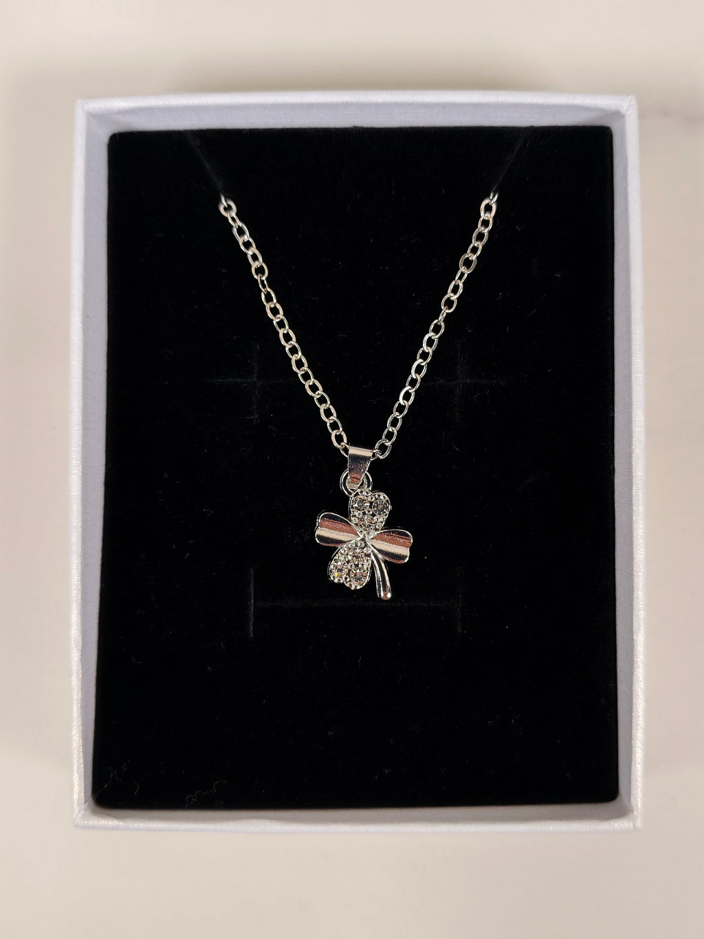 Collana Girocollo Quadrifoglio Silver con Punti Luce in Zircone