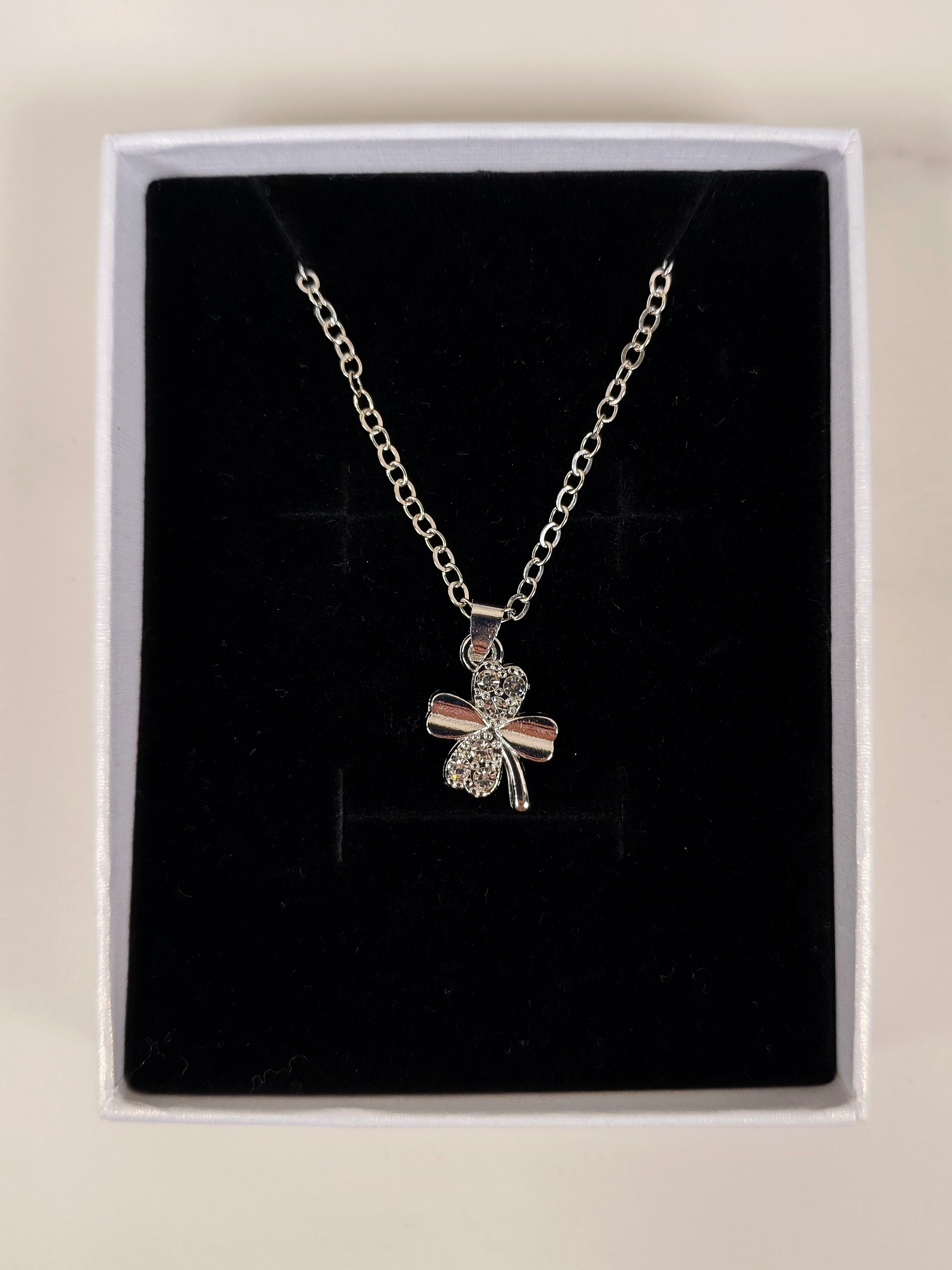 Collana Girocollo Quadrifoglio Silver con Punti Luce in Zircone