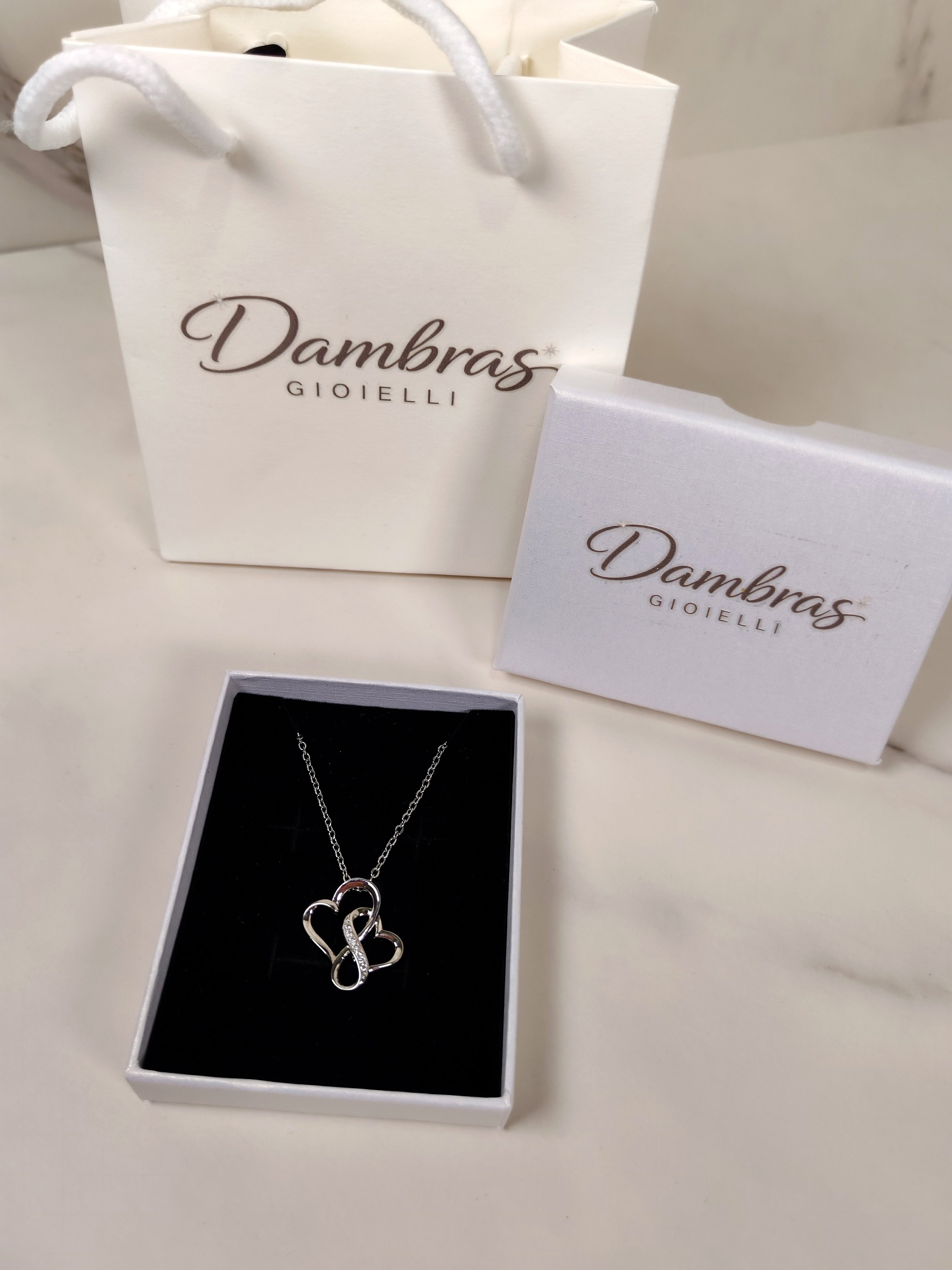 Collana con Ciondolo a Cuori Intrecciati - Luce e Amore