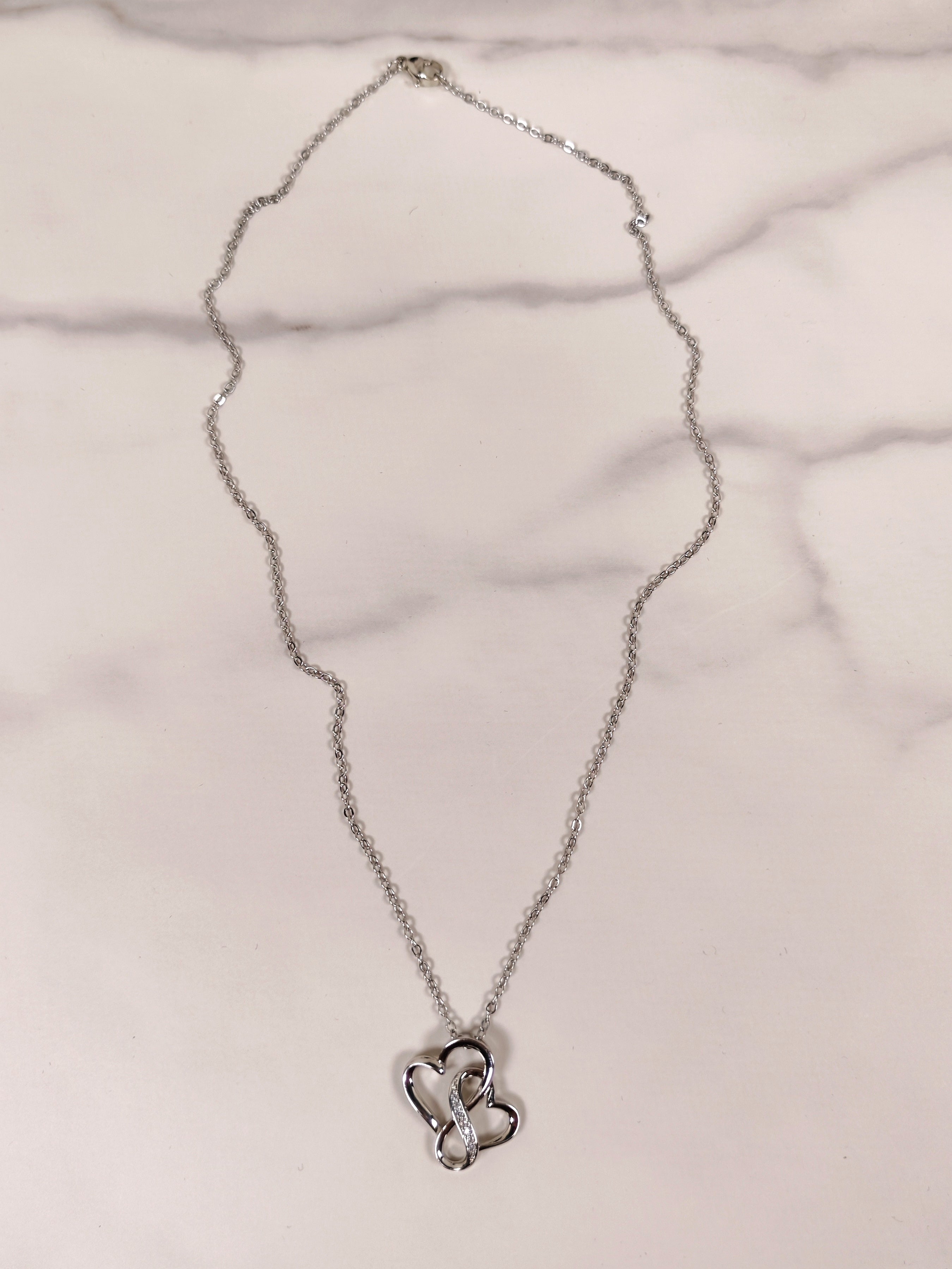 Collana con Ciondolo a Cuori Intrecciati - Luce e Amore